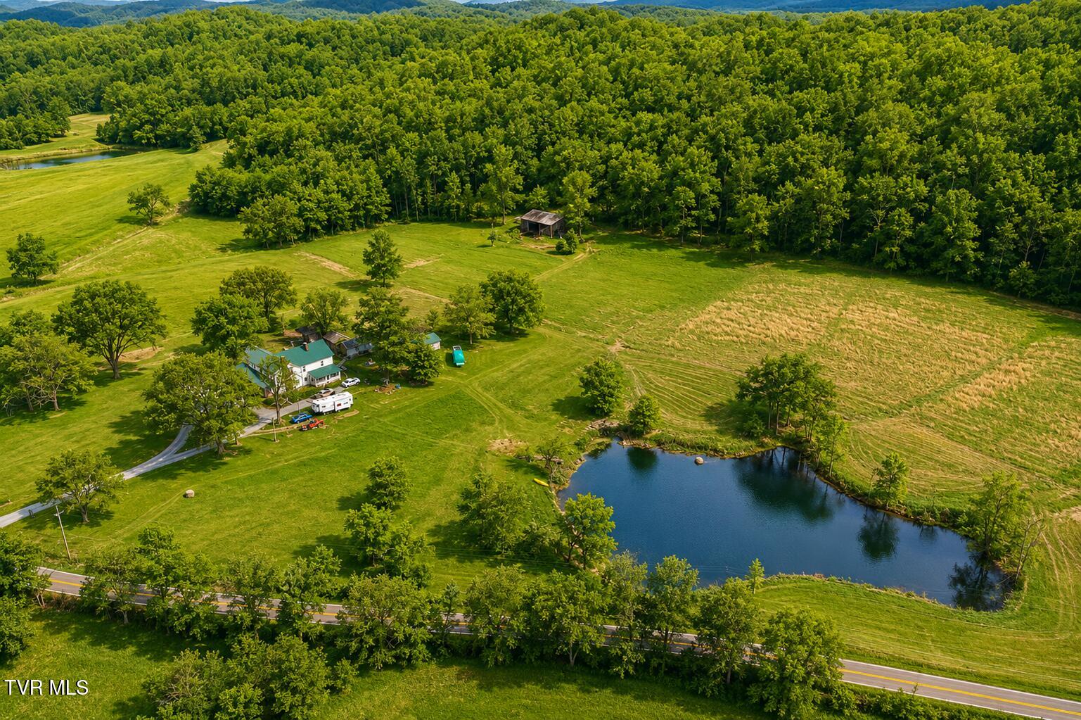12315 Warrensburg Road Midway, TN 37809 - Photo 4 of 106 _Pic3 (2)