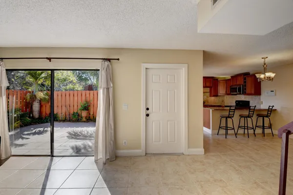 $2,500 | 3409 Spanish Wells Drive, Unit 56A, Delray Beach, FL 33445