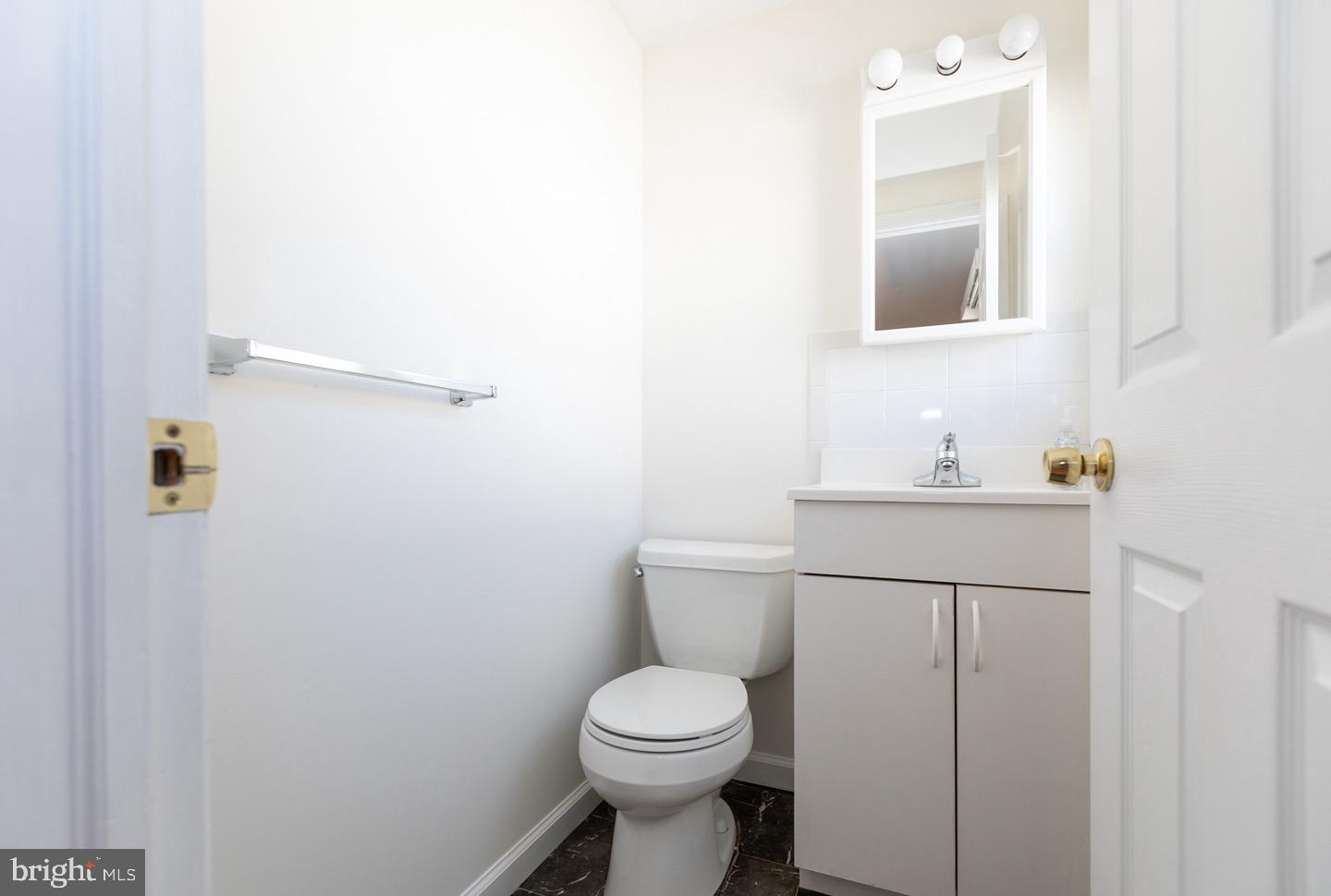 2773 Welsh Road Philadelphia, PA 19152 - Photo 32 of 46 Master bath