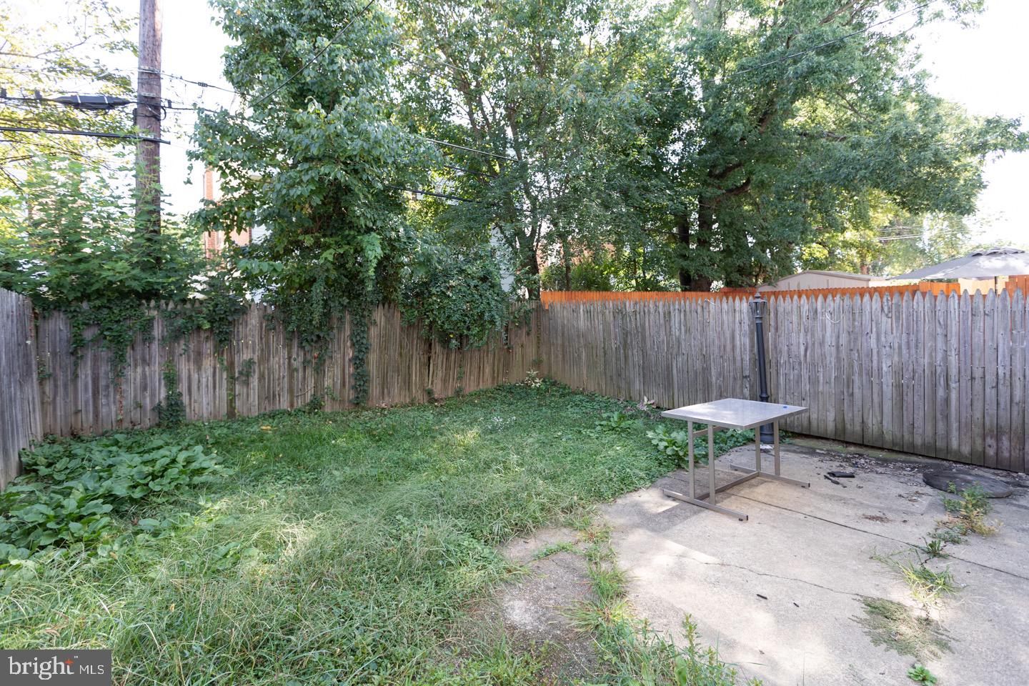 2773 Welsh Road Philadelphia, PA 19152 - Photo 42 of 46 Back yard