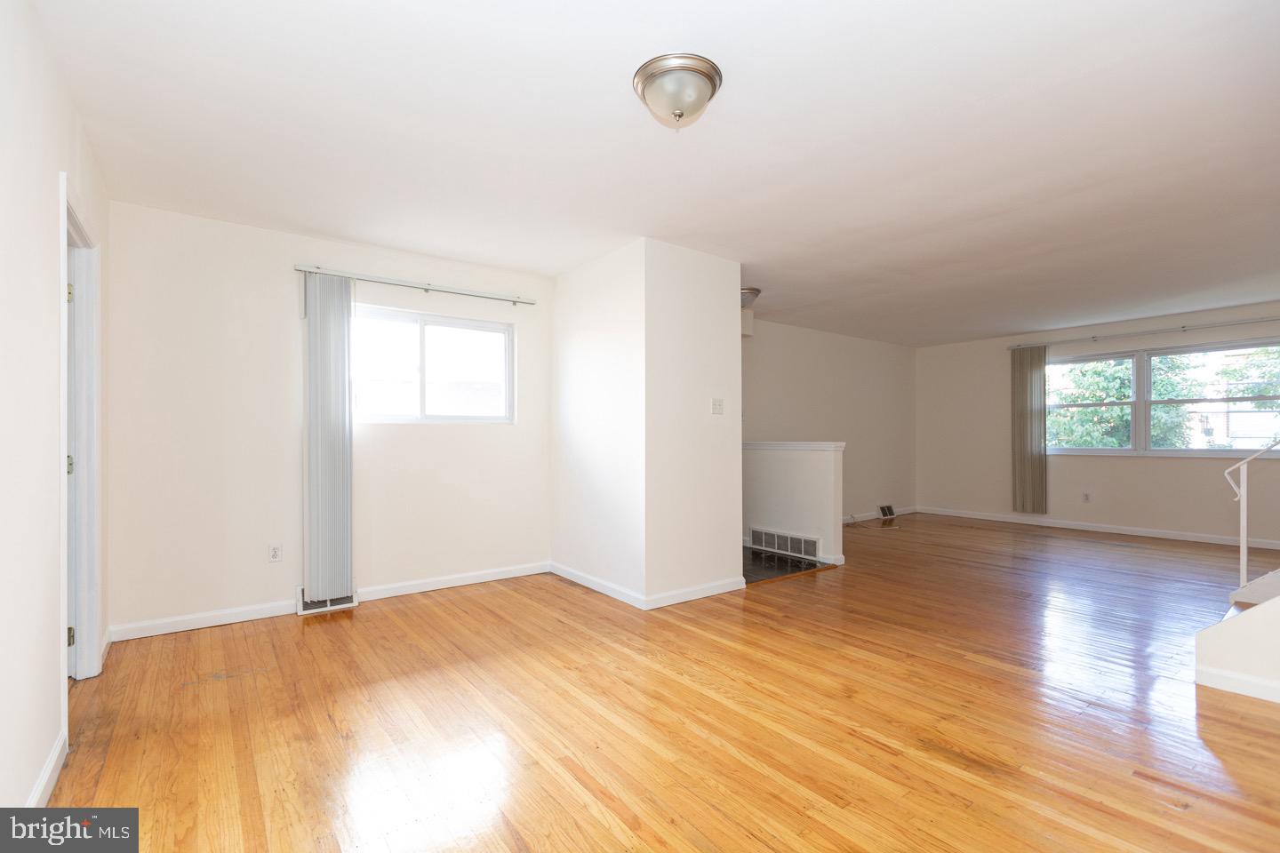 2773 Welsh Road Philadelphia, PA 19152 - Photo 7 of 46 Dining Room