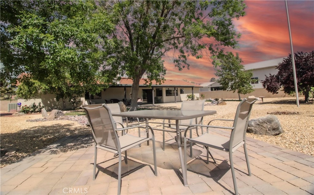 16319 Kasota Road Apple Valley, CA 92307 - Photo 7 of 28