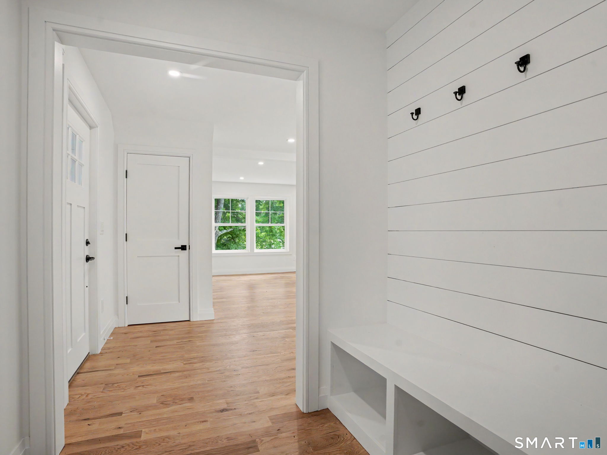 100 Tashua Road Trumbull, CT 06611 - Photo 3 of 29
