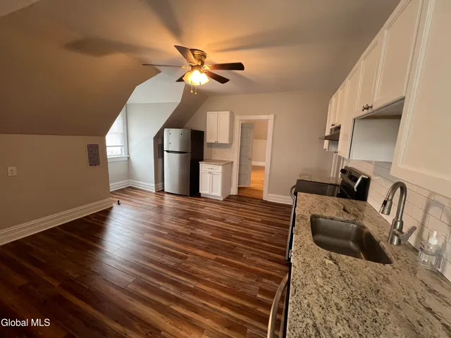 $2,150 | 1114 Union Street, Unit 5, Schenectady, NY 12308