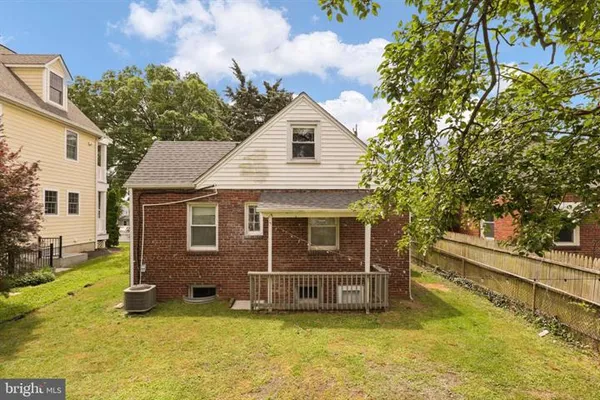 $599,900 | 1607 13th Street South, Arlington, VA 22204