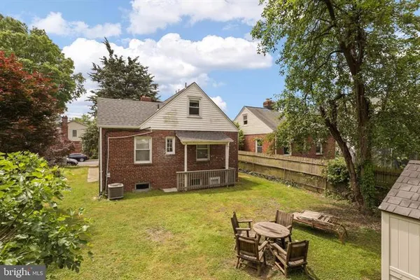$599,900 | 1607 13th Street South, Arlington, VA 22204