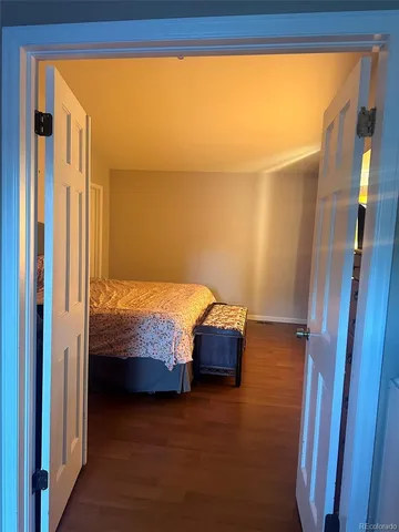 a bathroom with a toilet