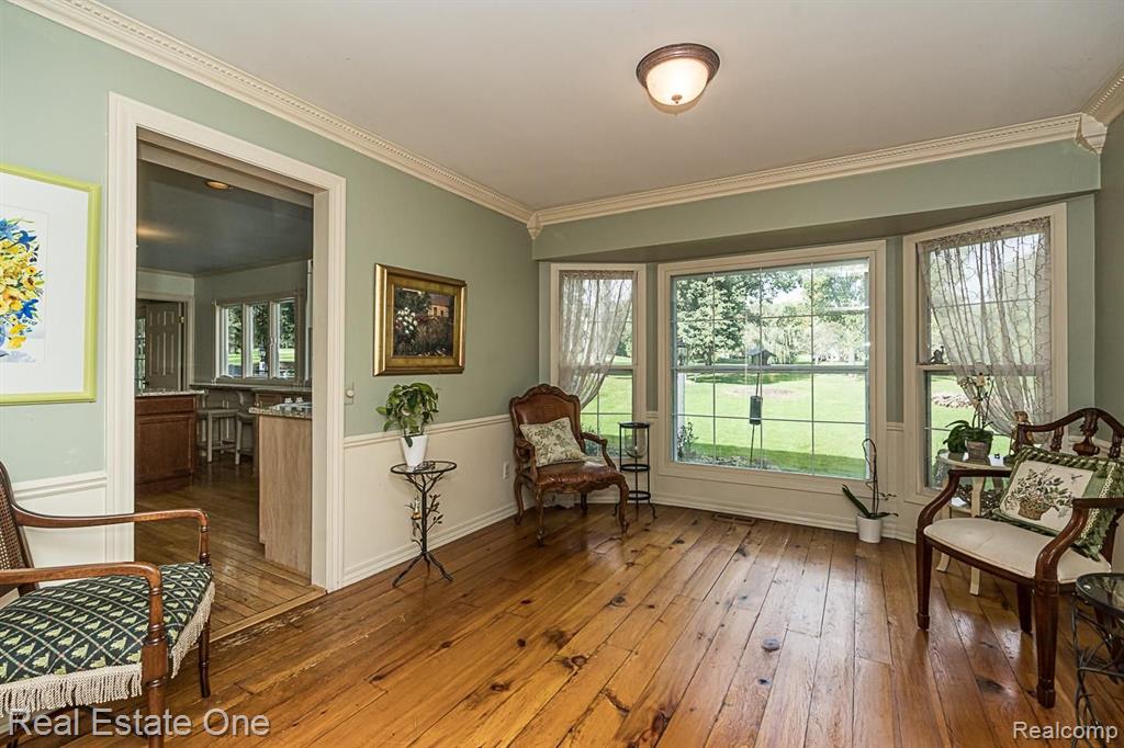 1380 Chestnut Circle Rochester Hills, MI 48309 - Photo 8 of 46