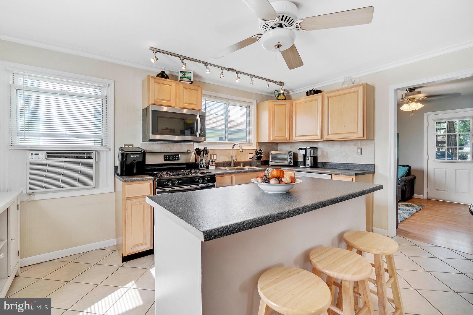 6816 Hopkins Road Baltimore, MD 21220 - Photo 7 of 31 Gallery Image 7