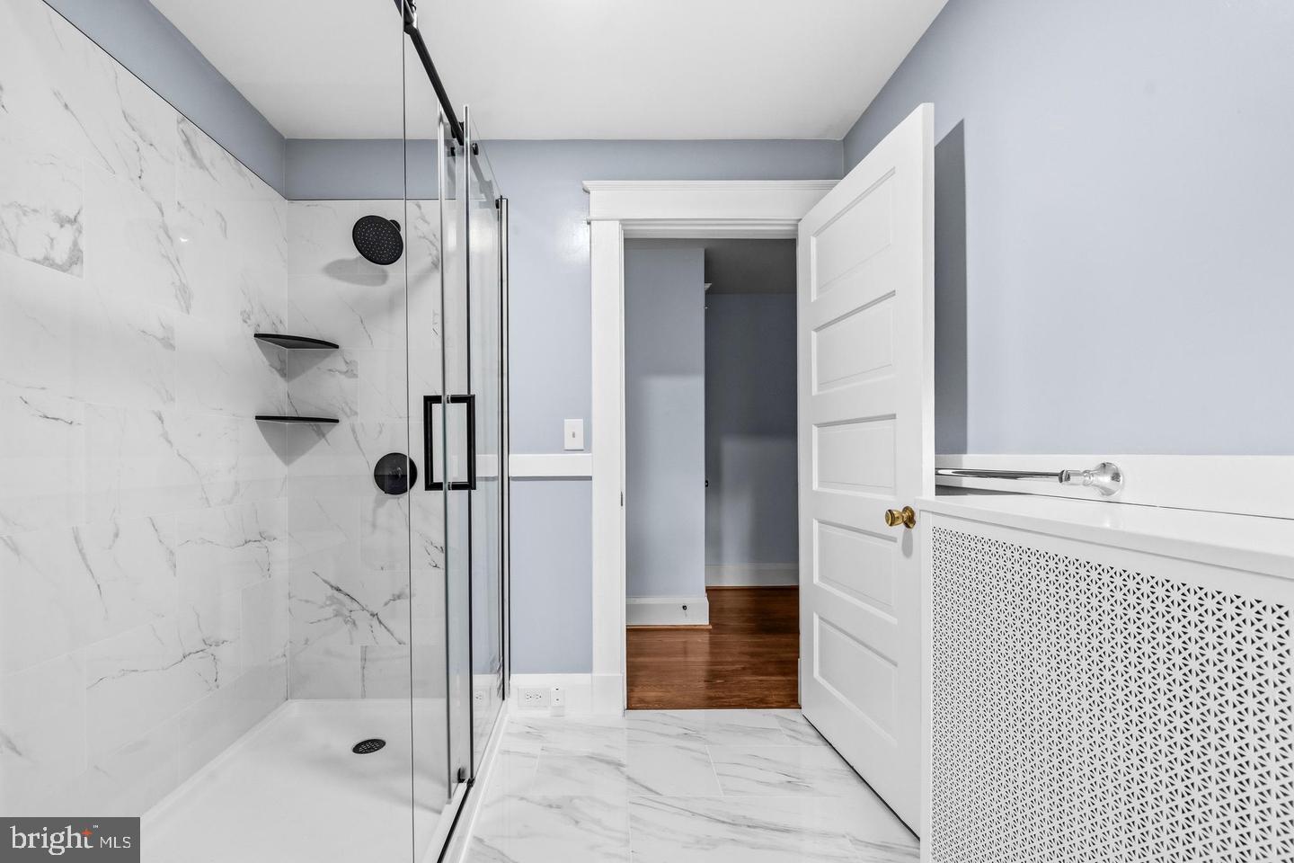 3539 Newland Road Baltimore, MD 21218 - Photo 28 of 39 3rd floor - full bathroom