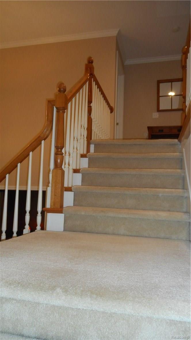 574 Springview Drive Rochester, MI 48307 - Photo 31 of 54 038.JPG