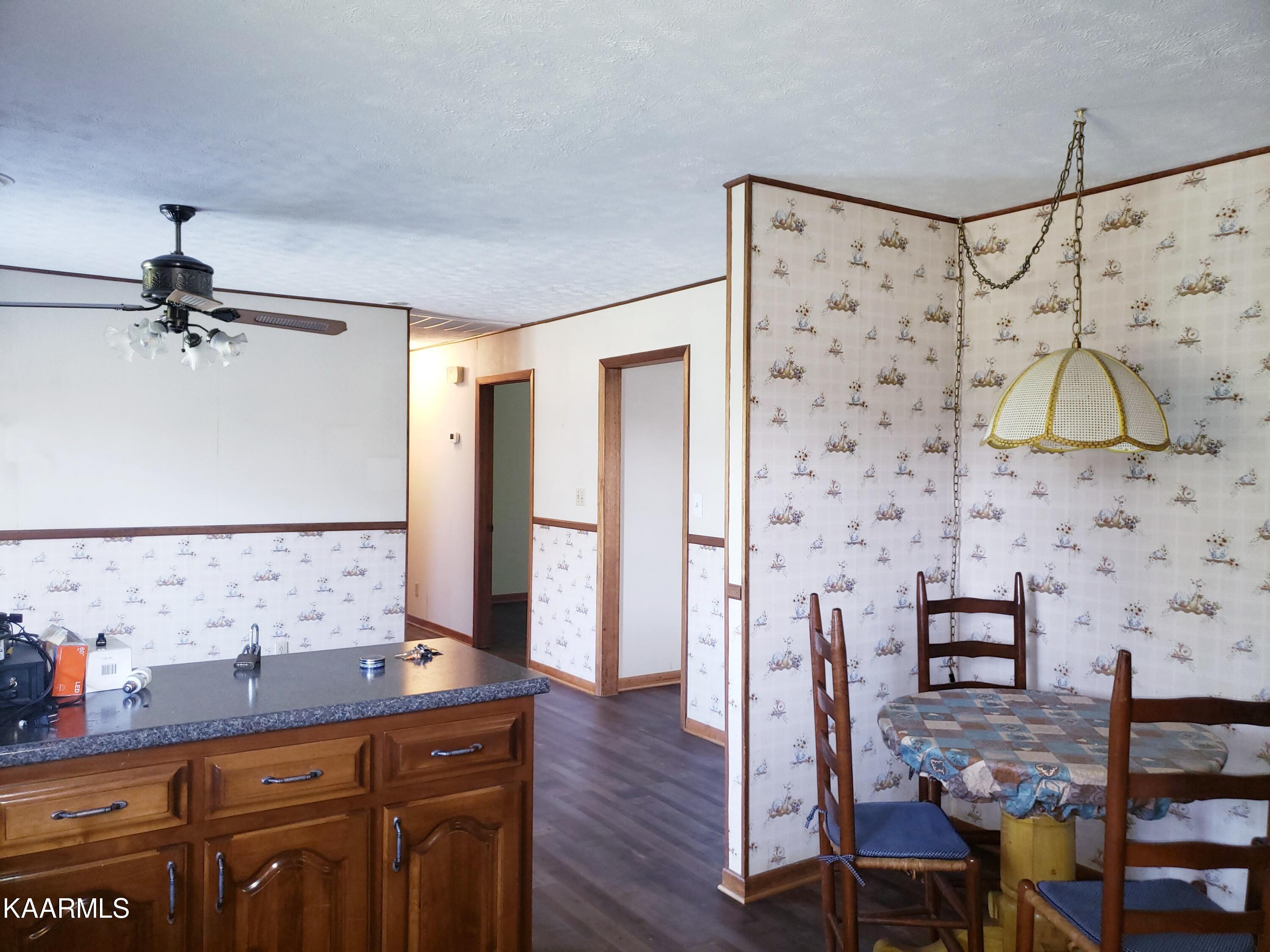 6566 Hunter Road Talbott, TN 37877 - Photo 3 of 24 20211012_210702