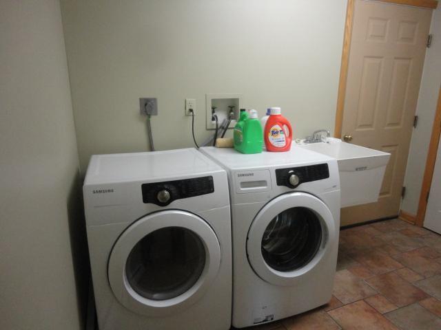 33 Country Club Road Grove City, PA 16127 - Photo 14 of 15 Other. Laundry Area