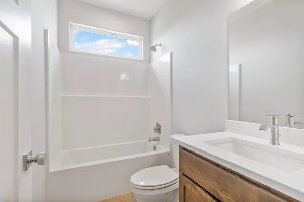 $669,900 | 1309 Larkspur Place, Raymore, MO 64083