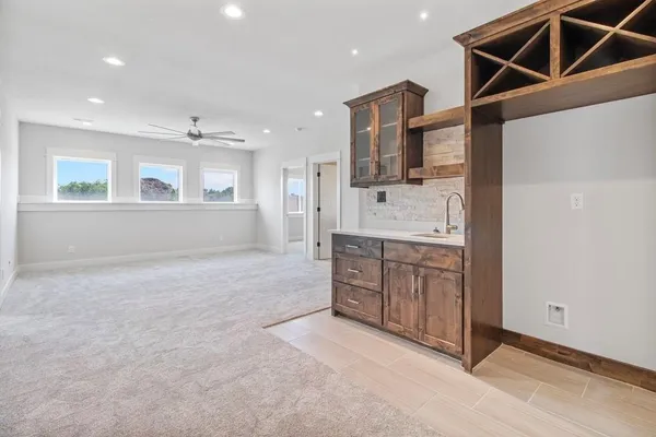 $669,900 | 1309 Larkspur Place, Raymore, MO 64083