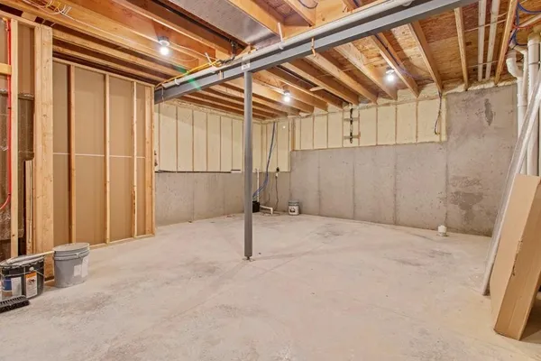 $669,900 | 1309 Larkspur Place, Raymore, MO 64083