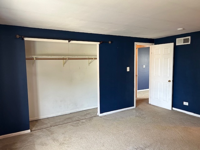 2093 Kettering Road Hoffman Estates, IL 60169 - Photo 17 of 28 a view of an empty room