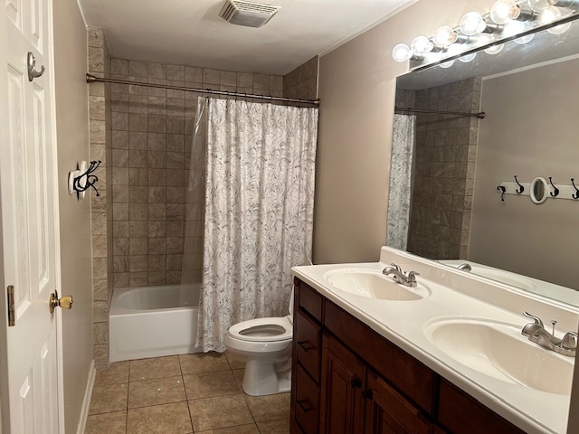 2093 Kettering Road Hoffman Estates, IL 60169 - Photo 18 of 28 a bathroom with a sink double vanity mirror and a shower