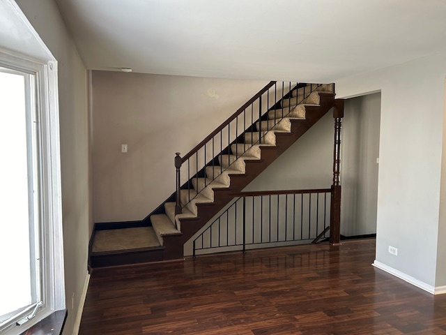 2093 Kettering Road Hoffman Estates, IL 60169 - Photo 7 of 28 a view of entryway with wooden floor