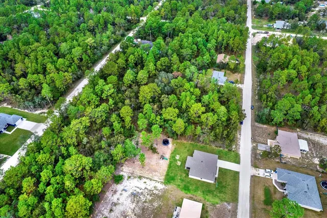 $2,300 | 18187 Macassar Road, Weeki Wachee, FL 34614