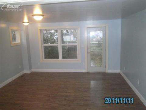 6325 Bennett Lake Road Fenton, MI 48430 - Photo 8 of 21 20166473-7.JPG