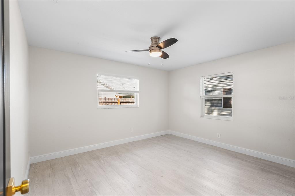 810 22nd Street North St. Petersburg, FL 33713 - Photo 18 of 37 a view of an empty room with a window