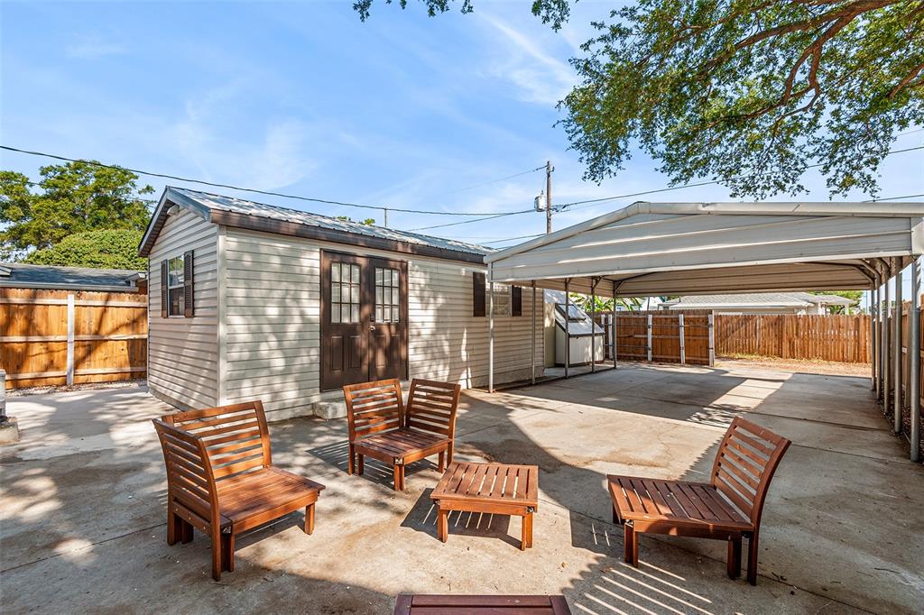 810 22nd Street North St. Petersburg, FL 33713 - Photo 23 of 37 an outdoor view with patio