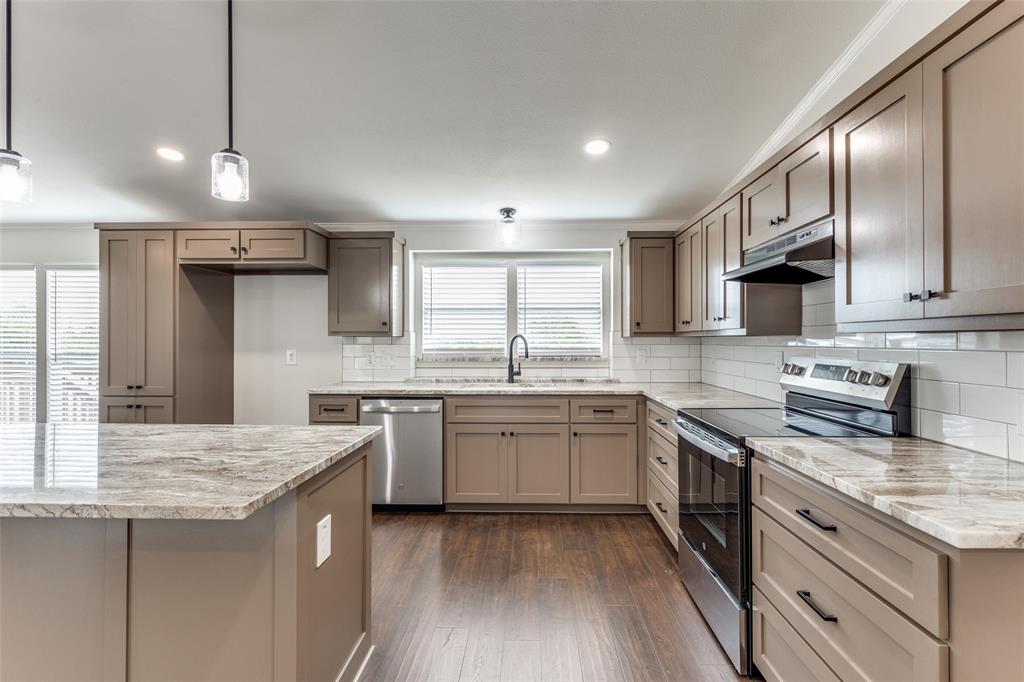 288 Strawberry Lane Rhome, TX 76078 - Photo 8 of 25