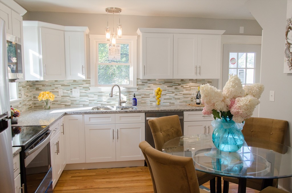 44 Kenwood Road Methuen, MA 01844 - Photo 3 of 20 Gallery Image 3