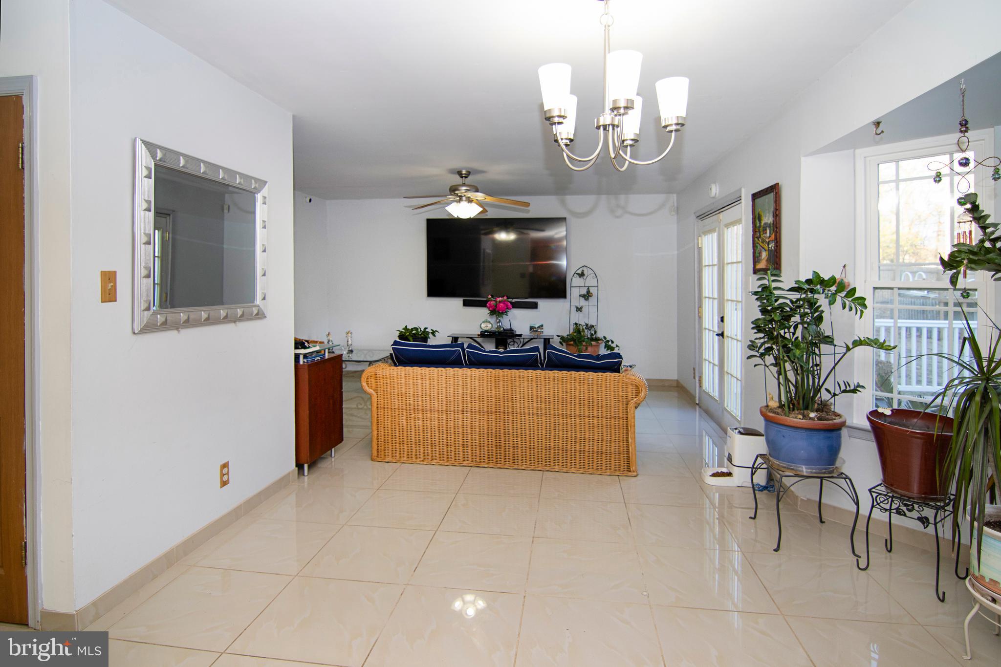 6 Ash Court Sicklerville, NJ 08081 - Photo 18 of 44