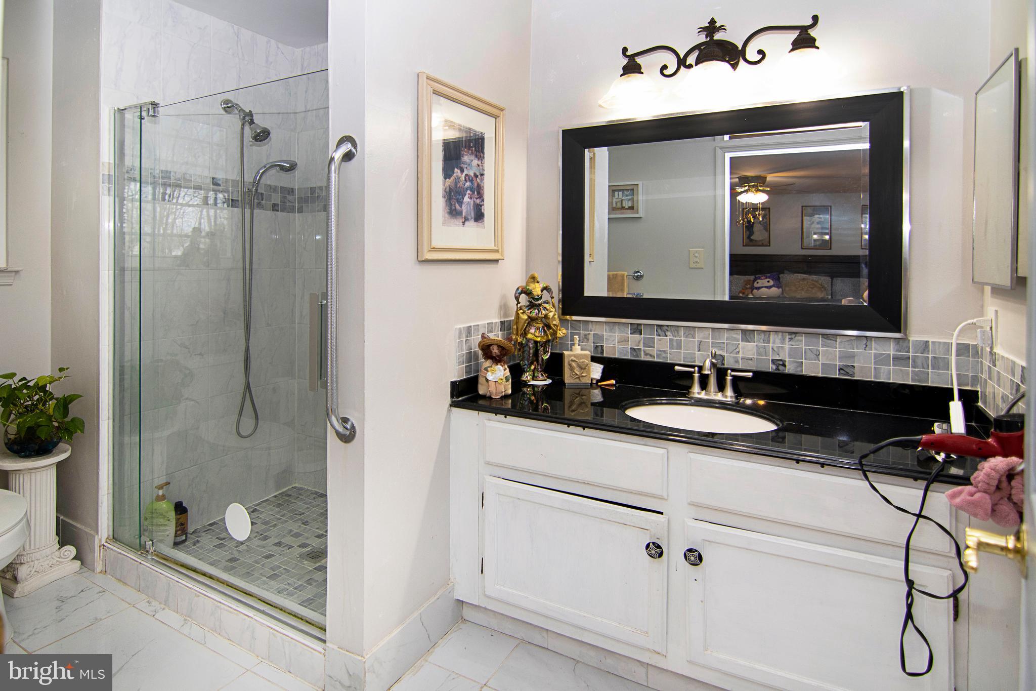 6 Ash Court Sicklerville, NJ 08081 - Photo 26 of 44