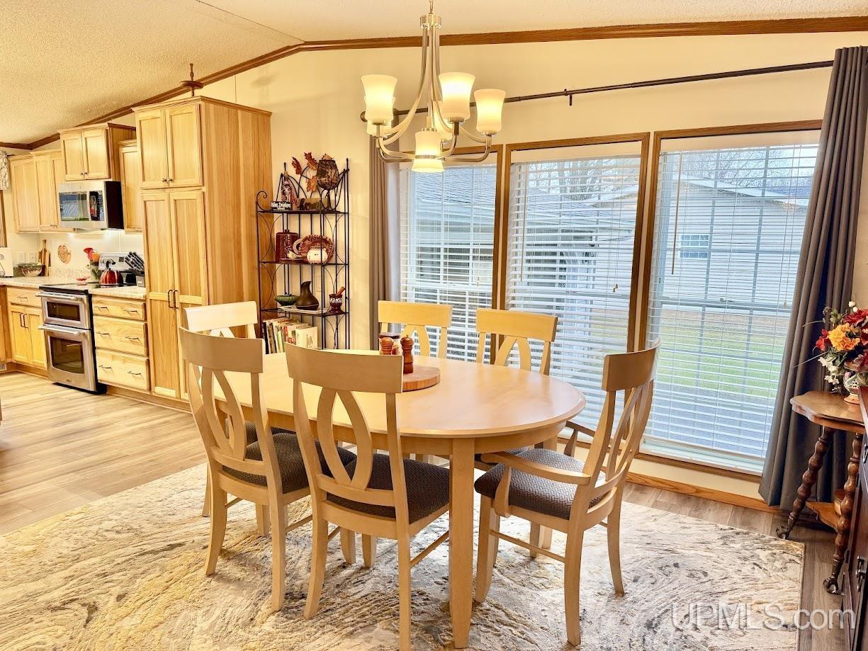 2600 South Hill Road Gladstone, MI 49837 - Photo 10 of 34