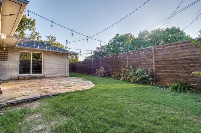 $3,500 | 10665 Lake Haven Drive, Dallas, TX 75238