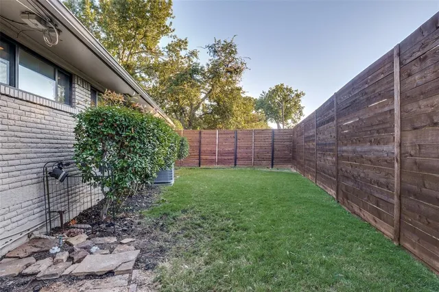 $3,500 | 10665 Lake Haven Drive, Dallas, TX 75238