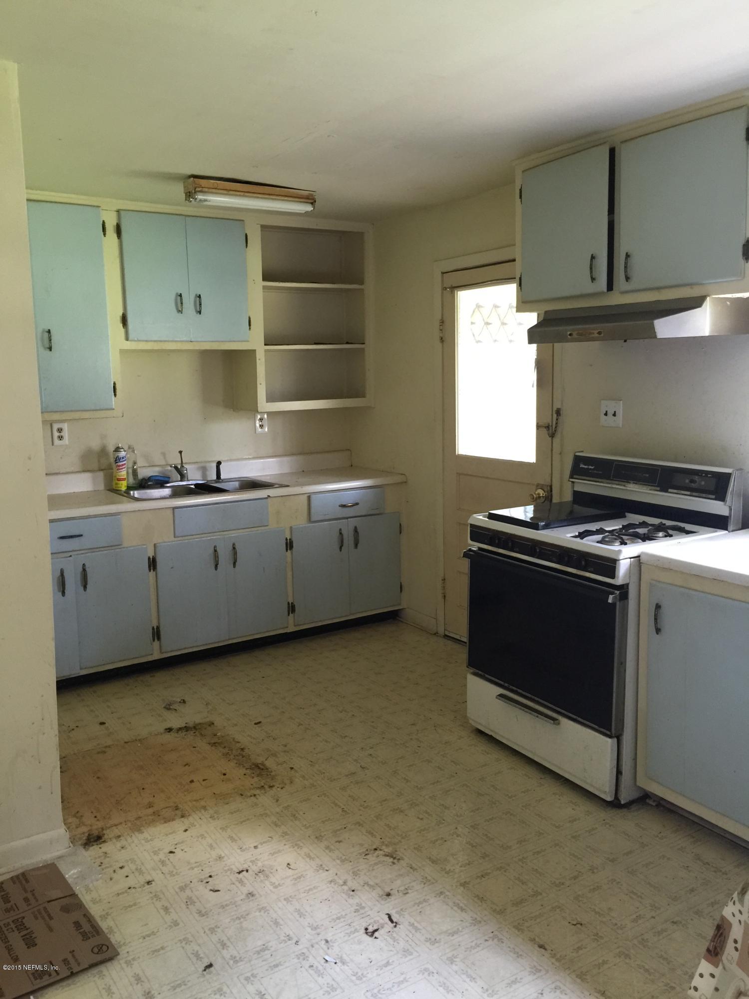 732 Alton Road Starke, FL 32091 - Photo 4 of 14 Kitchen