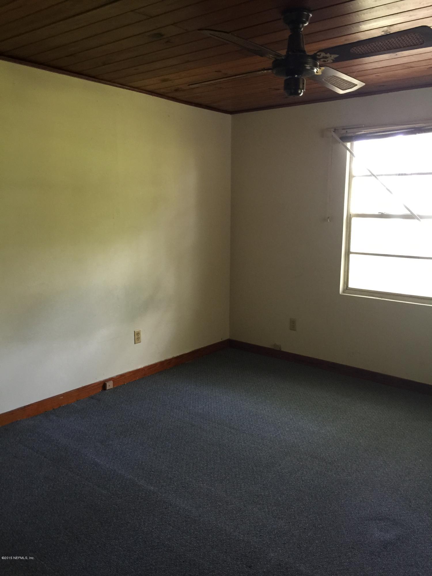 732 Alton Road Starke, FL 32091 - Photo 5 of 14 Bedroom 1