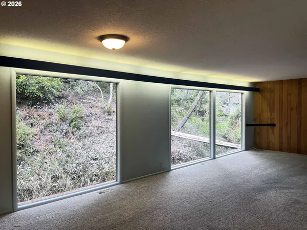 $539,000 | 5635 Martin Road, Florence, OR 97439