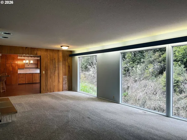 $539,000 | 5635 Martin Road, Florence, OR 97439