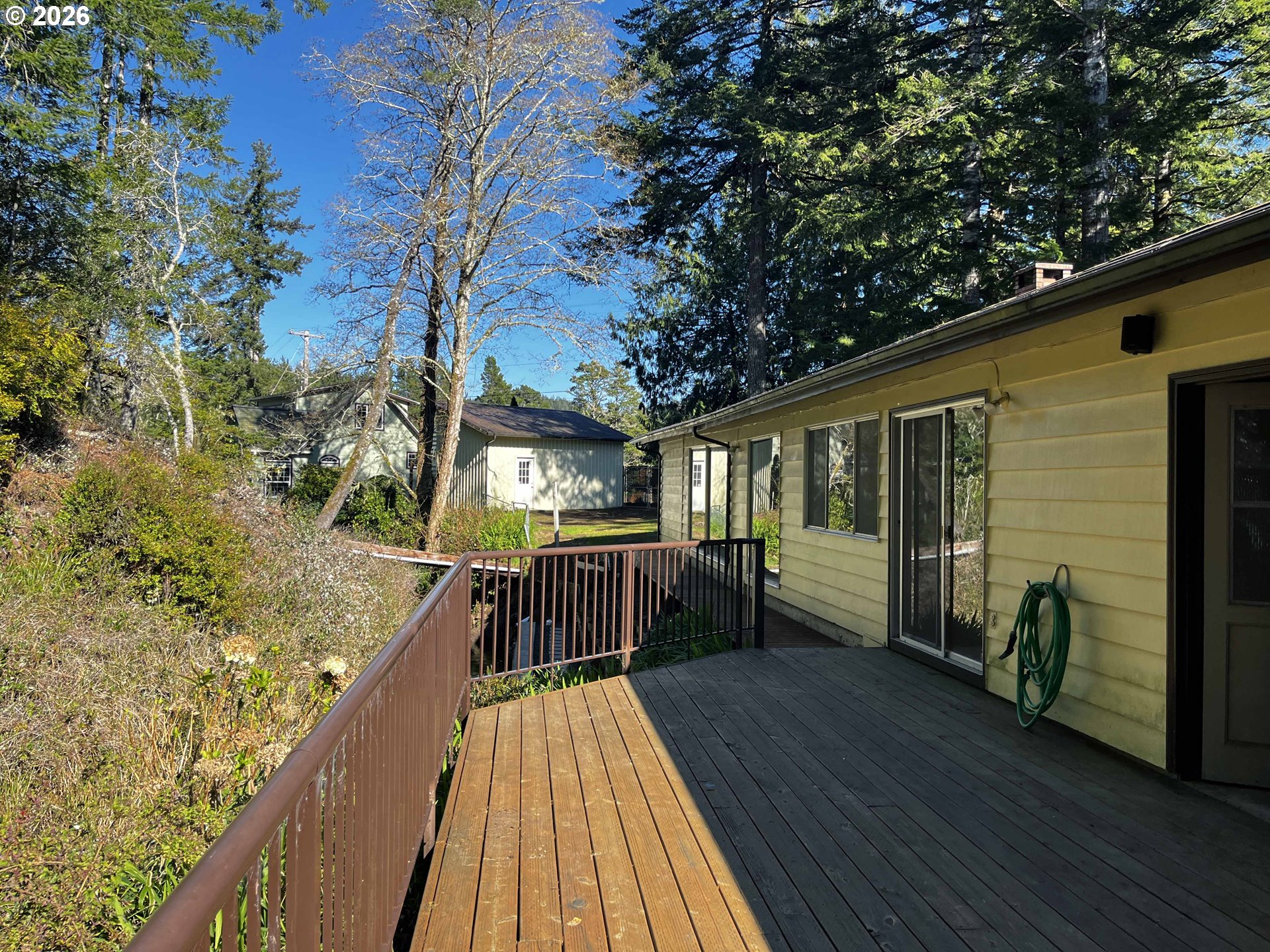 5635 Martin Road Florence, OR 97439 - Photo 7 of 41