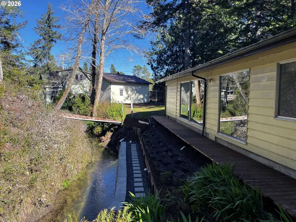 $539,000 | 5635 Martin Road, Florence, OR 97439