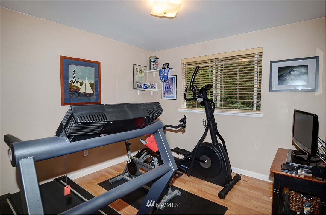714 213th Street Southeast Bothell, WA 98021 - Photo 22 of 25