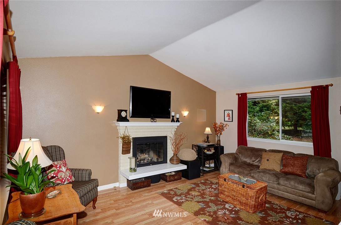 714 213th Street Southeast Bothell, WA 98021 - Photo 7 of 25