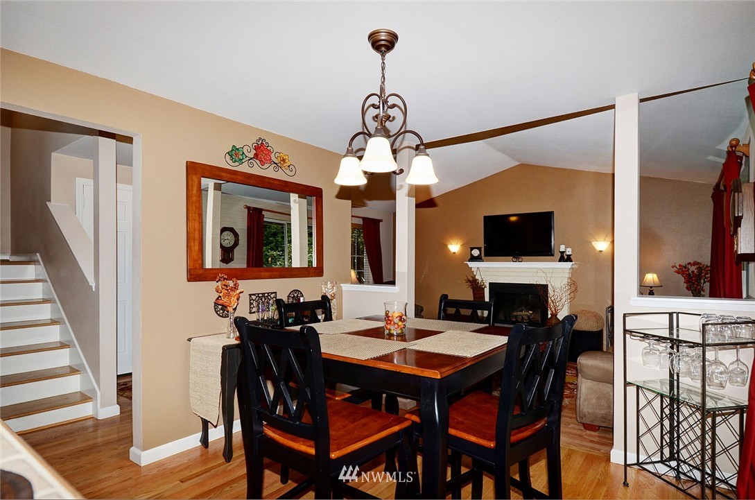714 213th Street Southeast Bothell, WA 98021 - Photo 9 of 25