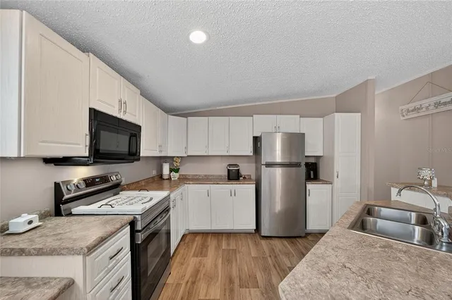 $370,000 | 12008 Rose Lane, Riverview, FL 33569