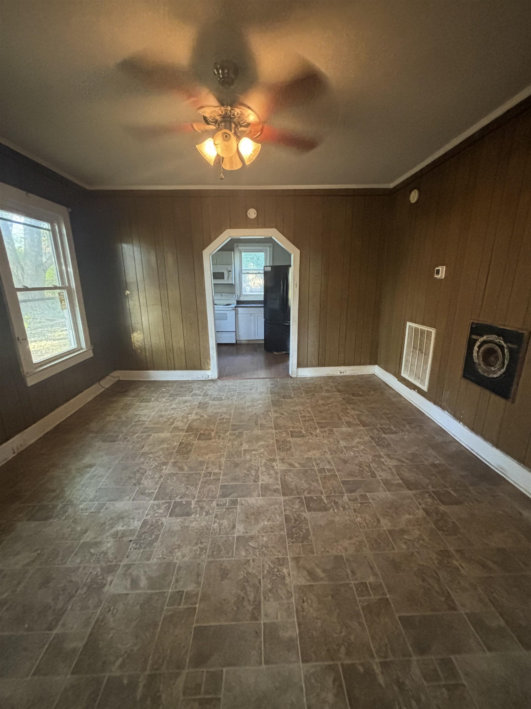 105 State Rd S-42-9793 Greer, SC 29651 - Photo 5 of 11