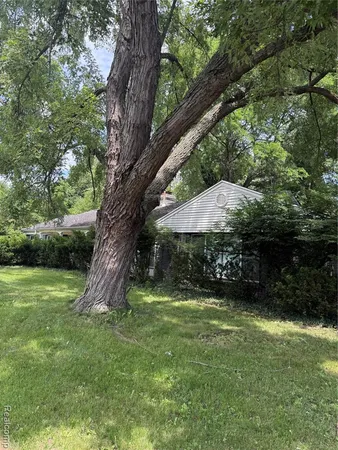 $240,000 | 6691 Inkster Road, Bloomfield Hills, MI 48301