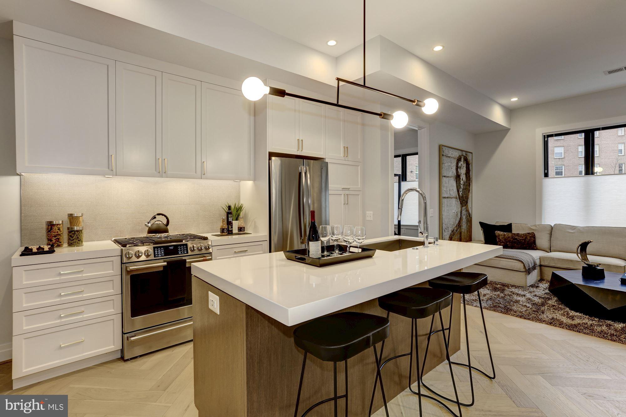 3043 15th Street Northwest, Unit 7 Washington, DC 20009 - Photo 3 of 28