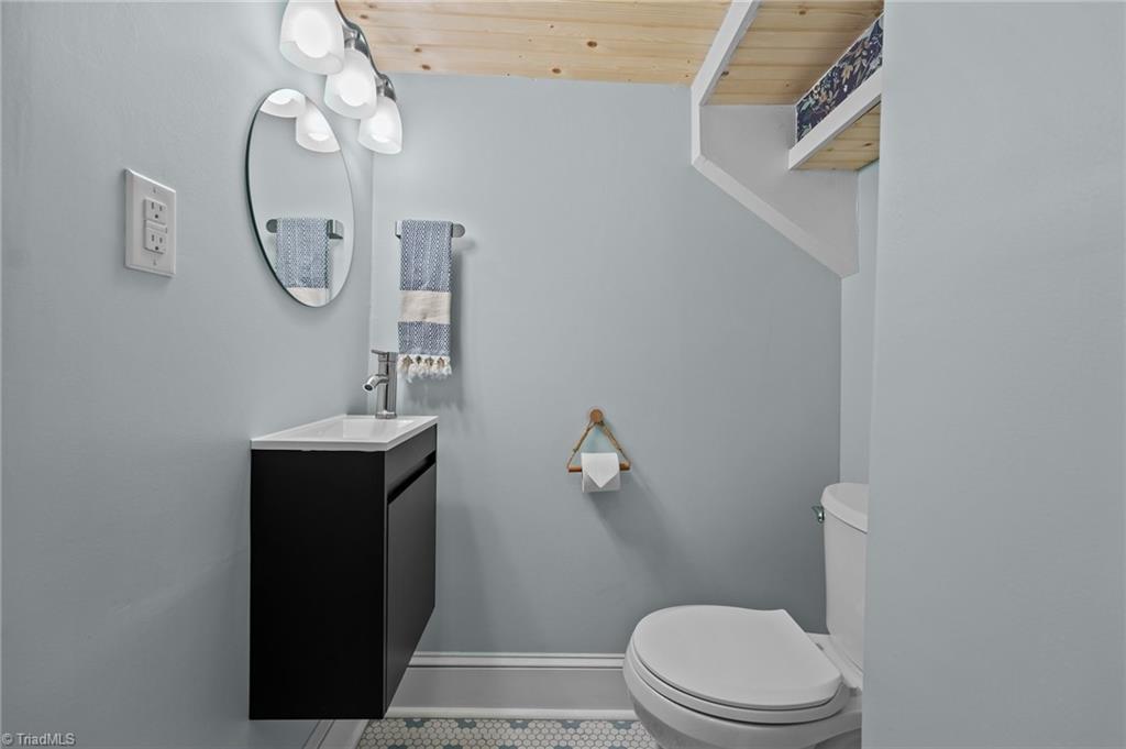 1308 East Meadow Road Eden, NC 27288 - Photo 33 of 40