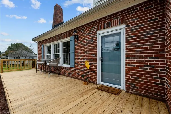 $285,000 | 1308 East Meadow Road, Eden, NC 27288