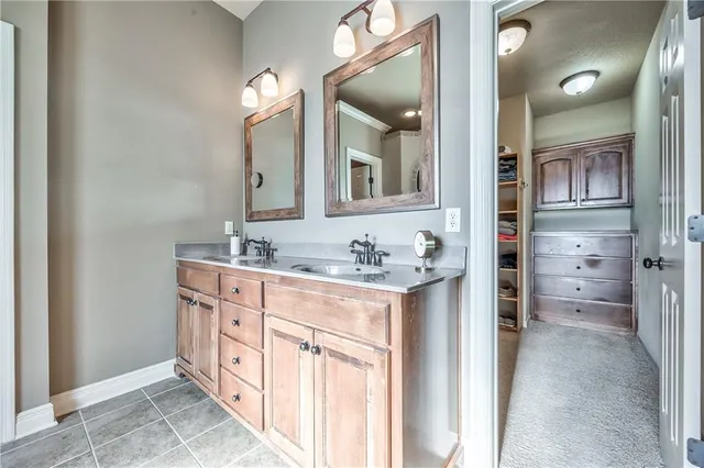 $650,000 | 4941 Noland Road, Shawnee, KS 66216